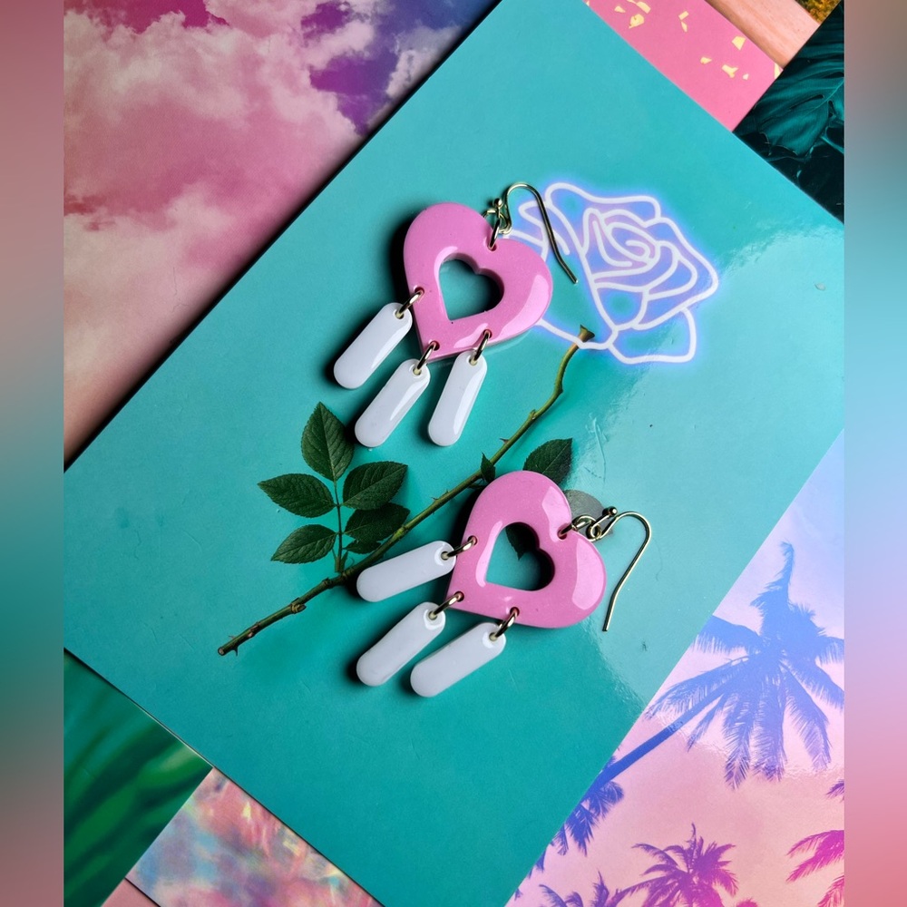 Heart earrings with dangles